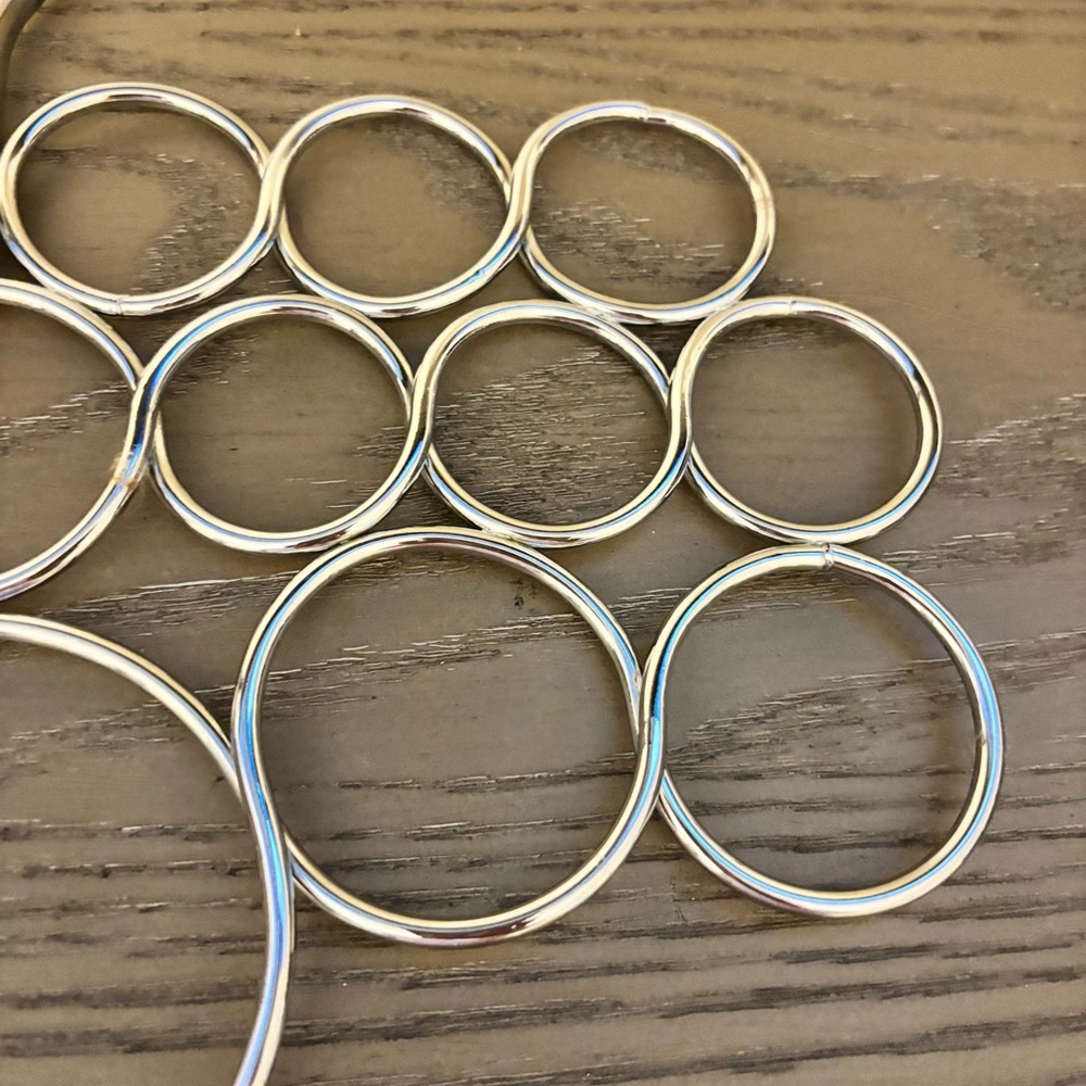 Amazon Silver Scarf Hanger - Picture 9 of 11